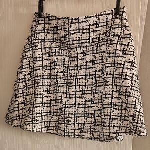 Women with Control Black and White Skort